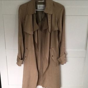 Aritzia Babaton Lawson trench coat